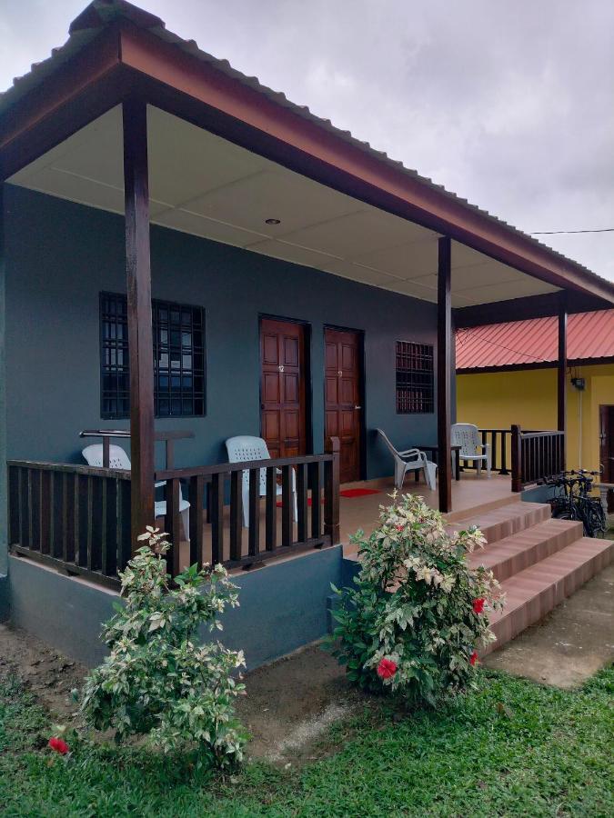 Restu Chalet Tioman Kampong Ayer Batang Eksteriør billede